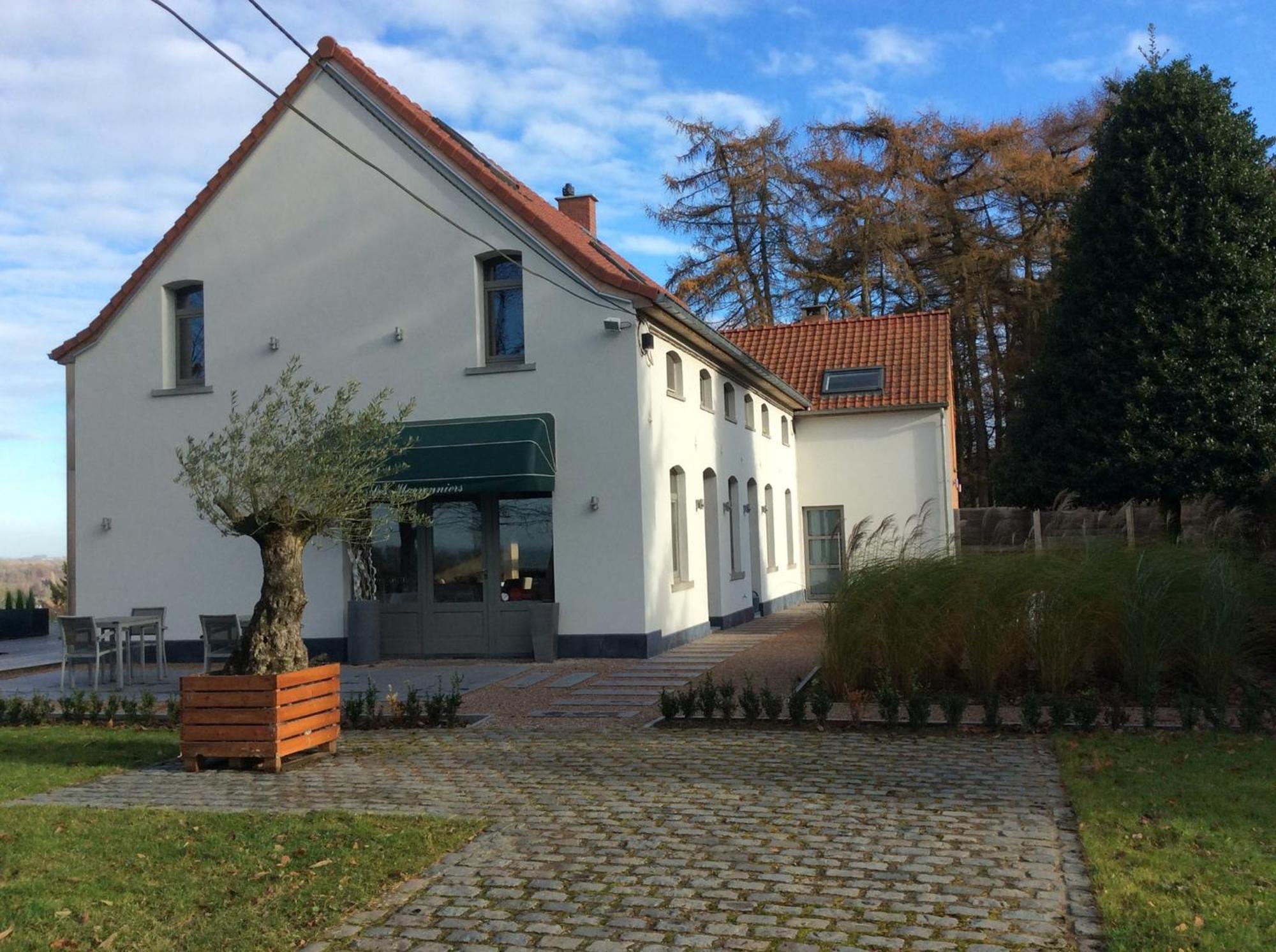 Villa Les Hauts Frasnes-lez-Anvaing Exterior photo